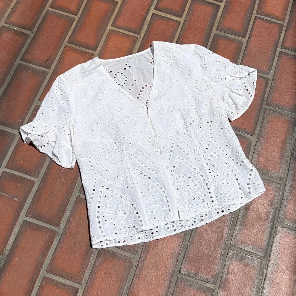WHITE TOP - Picture 1 of 4